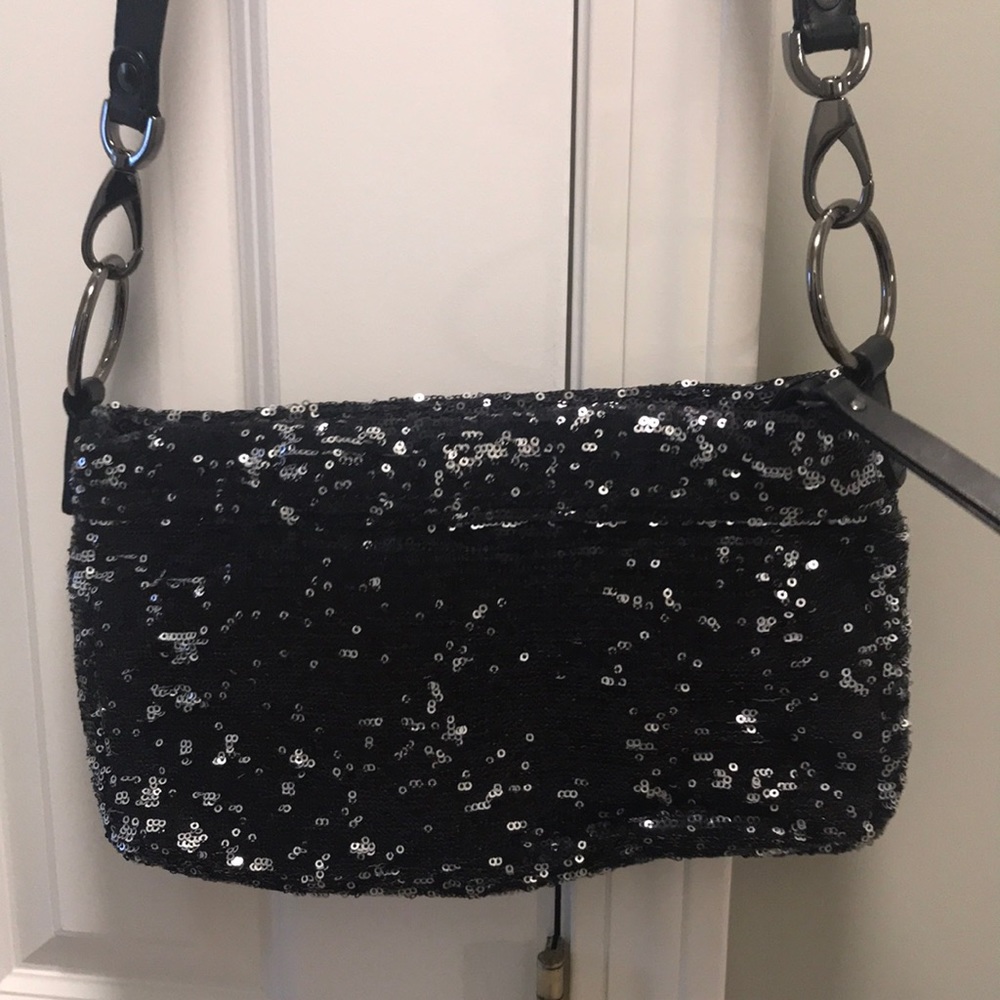 Kenneth Cole cross body purse